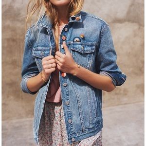 Madewell oversized denim jacket w/ Bowie patch ⚡️